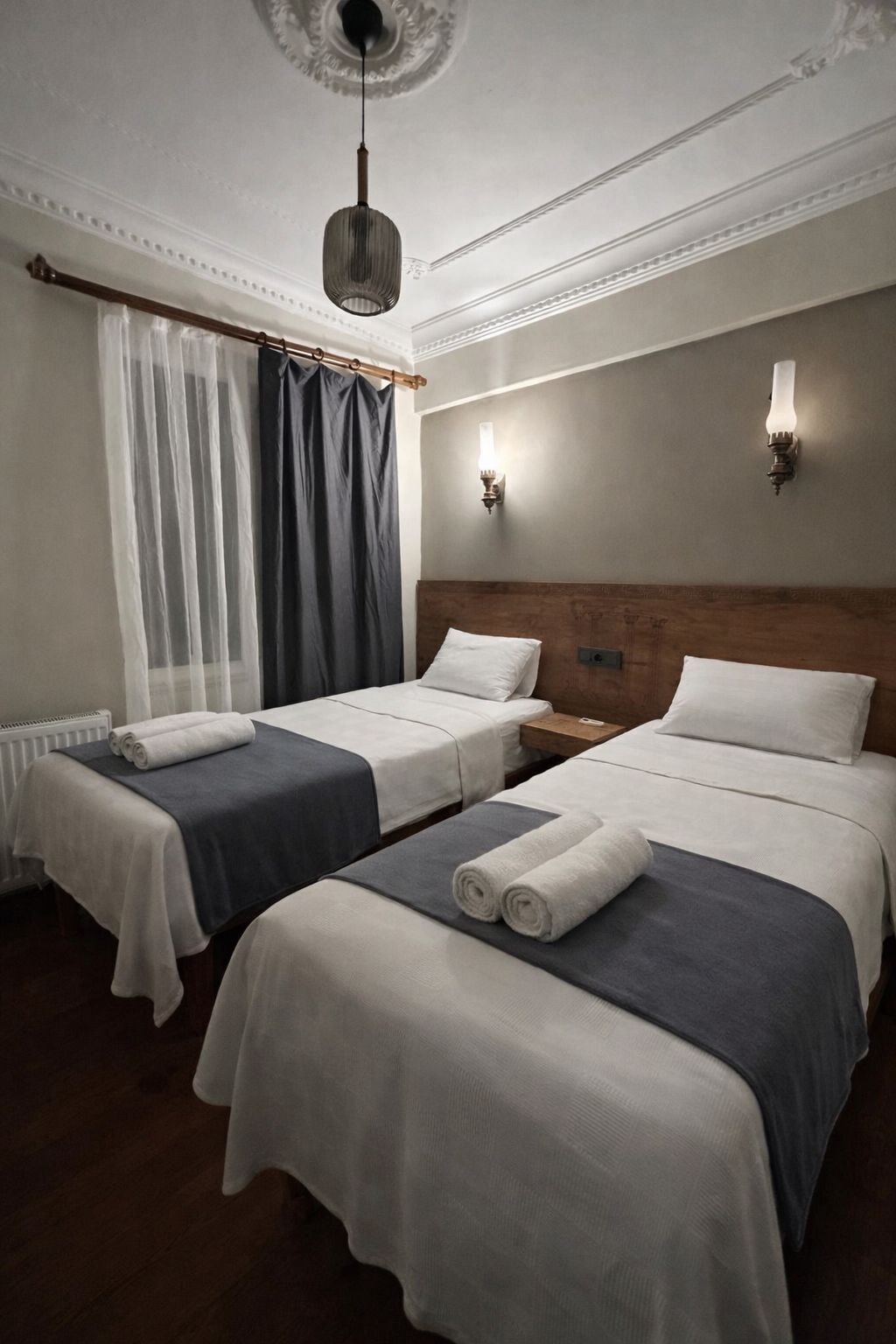 经济双人房或双床房 | 高档床上用品、熨斗/熨板、免费 WiFi、床单