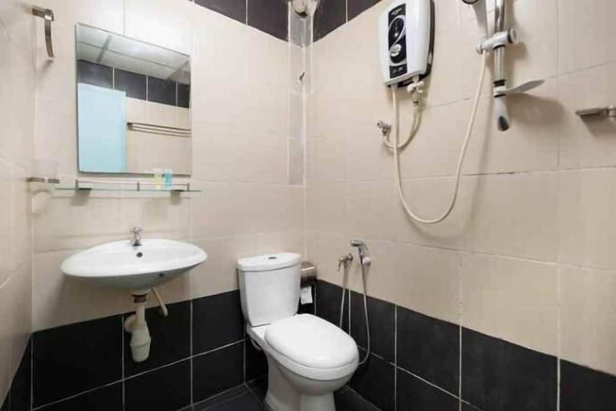Ducha, artículos de tocador gratuitos, bidet, toallas