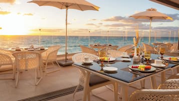 5 restaurants, spécialités Cuisine internationale