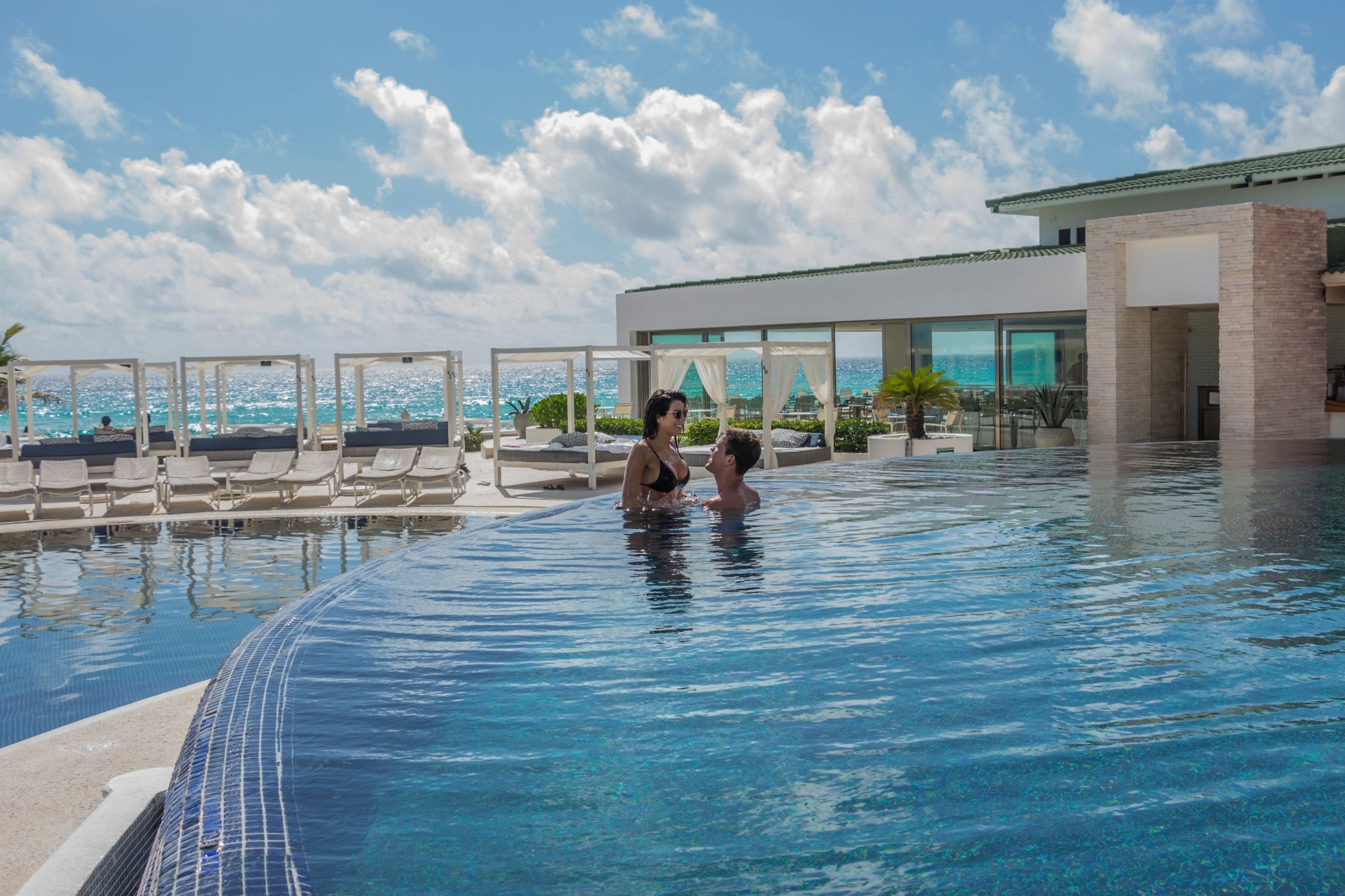 3 outdoor pools, pool umbrellas, pool loungers