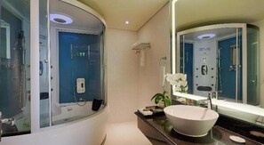 Free toiletries, hair dryer, bathrobes, towels