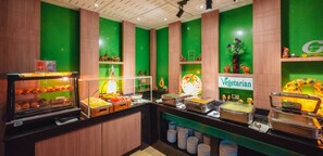 Frühstück, Mittagessen und Abendessen