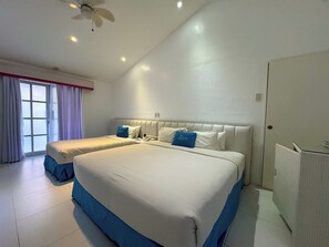 Villa, Garden View | In-room safe, bed sheets