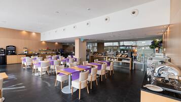 Daily buffet breakfast (EUR 14 per person)