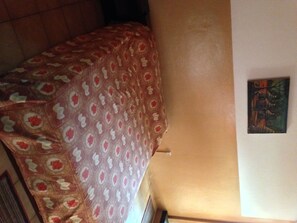 Habitación estándar doble | Colchones Tempur-Pedic, caja fuerte, decoración individual