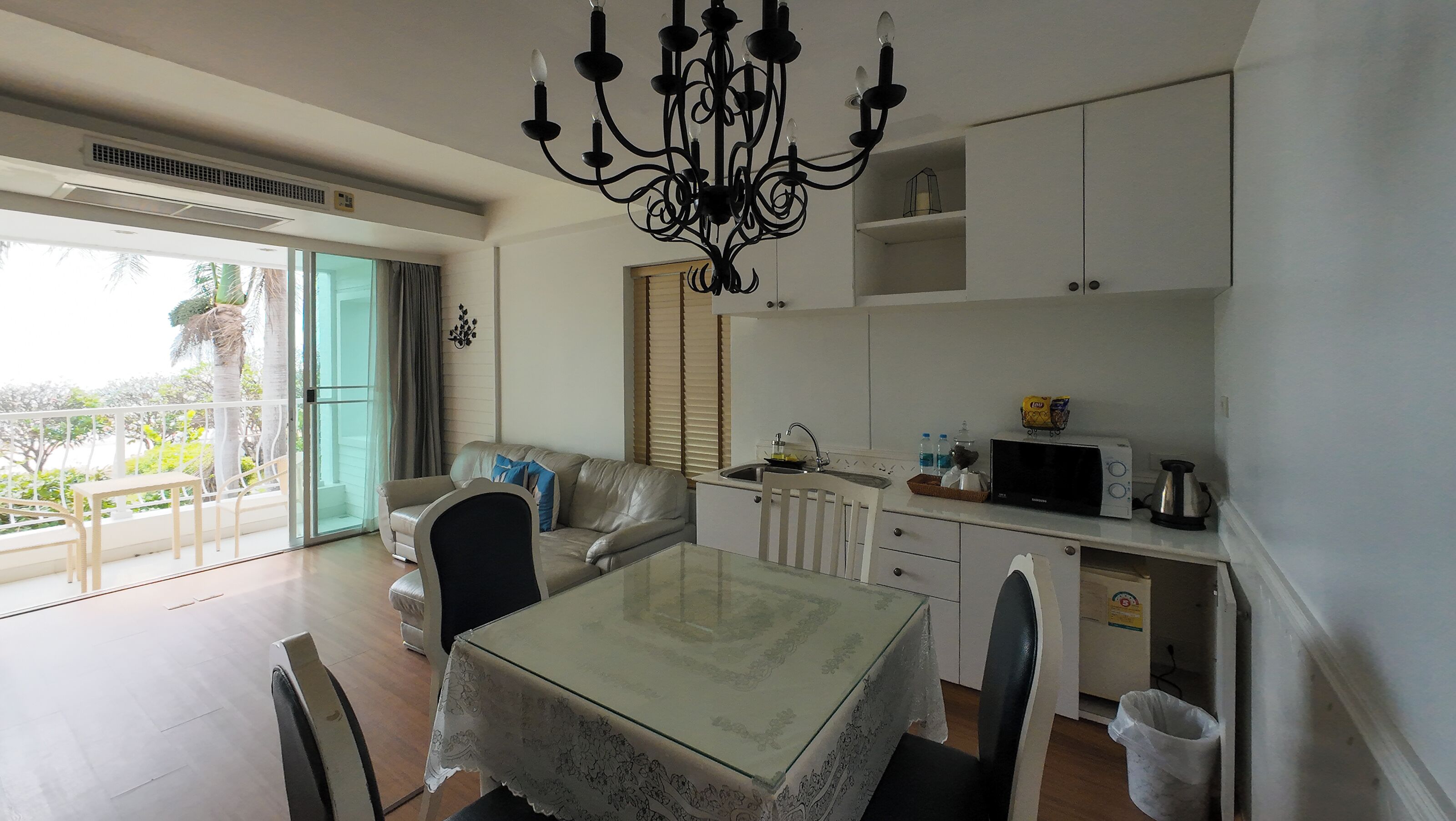 sea balcony suite | free wifi