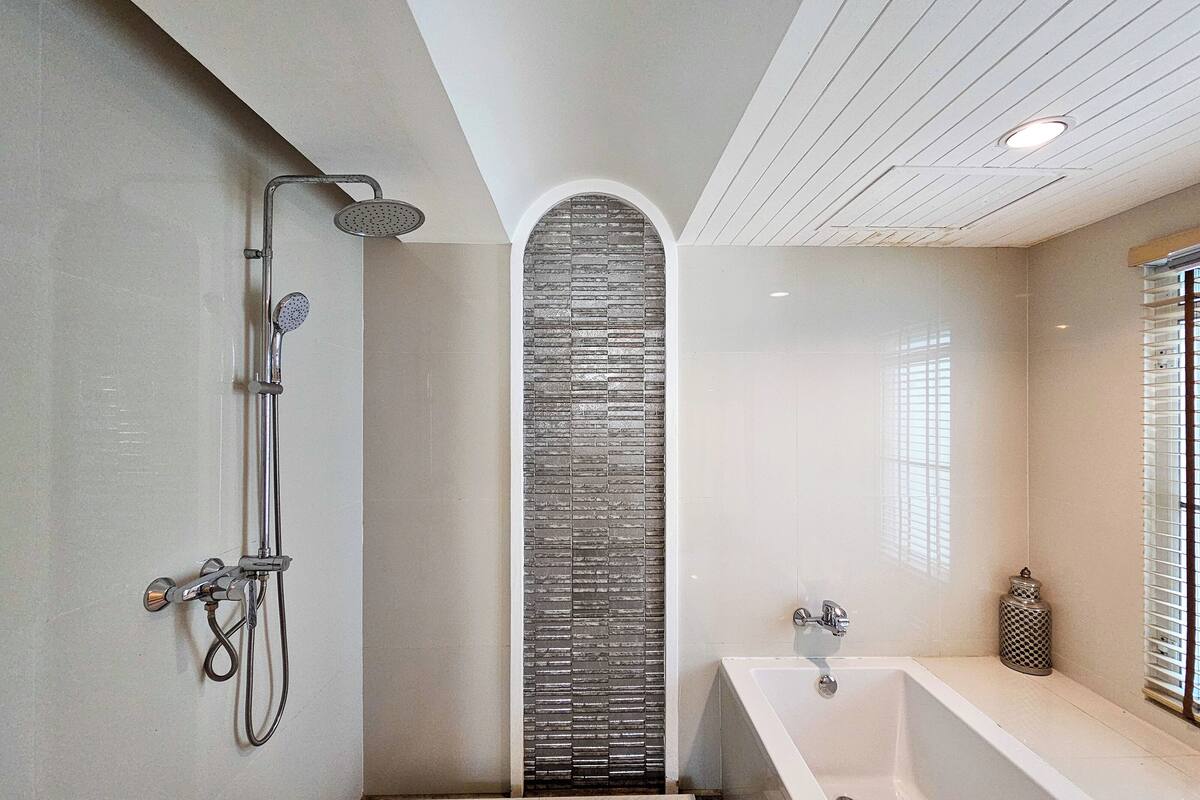 sea balcony | free wifi