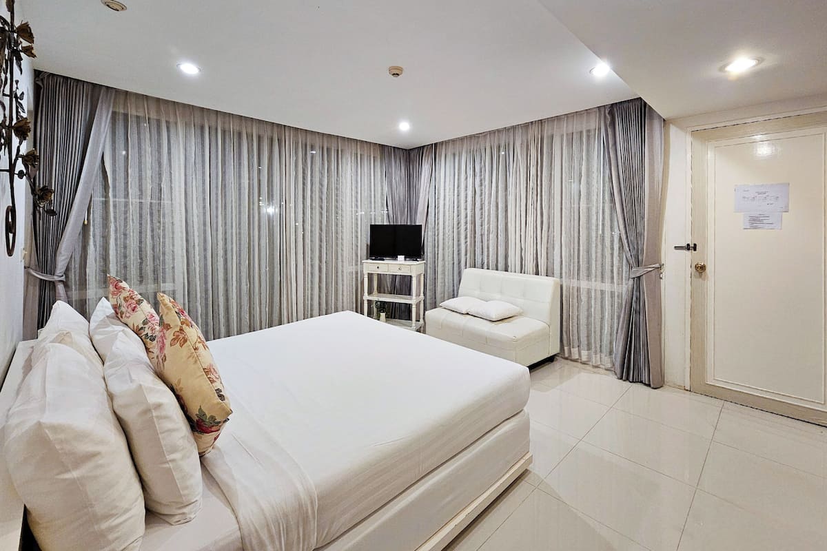 sea front villa | free wifi