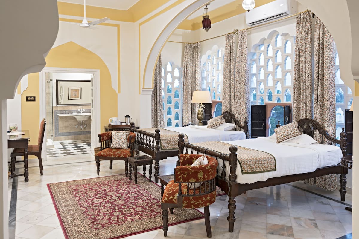 Luxe beddengoed, Select Comfort-bedden, een kluis op de kamer