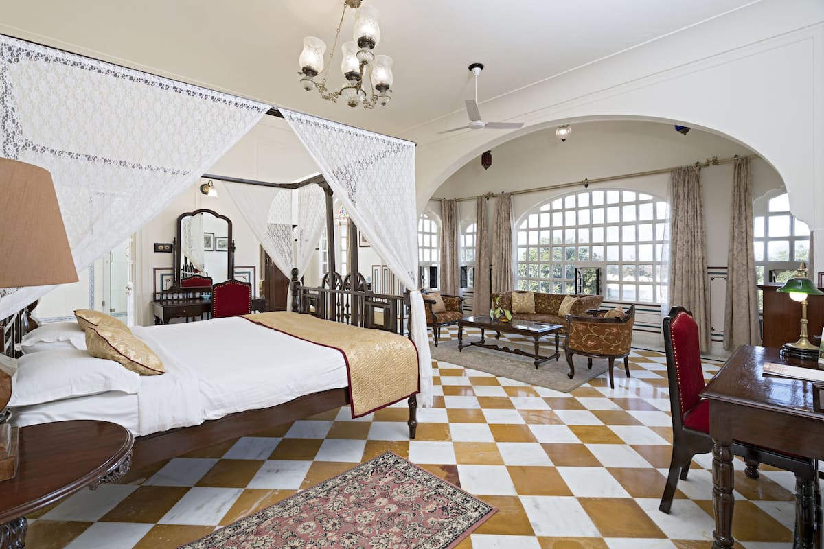 Luxe beddengoed, Select Comfort-bedden, een kluis op de kamer