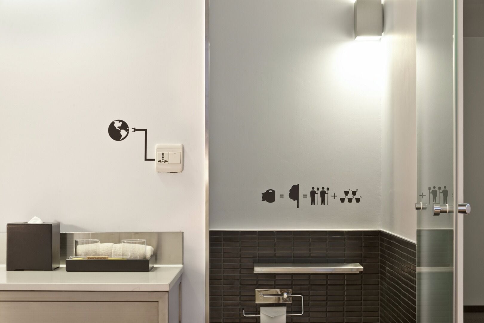 shower, rainfall showerhead, free toiletries, hair dryer