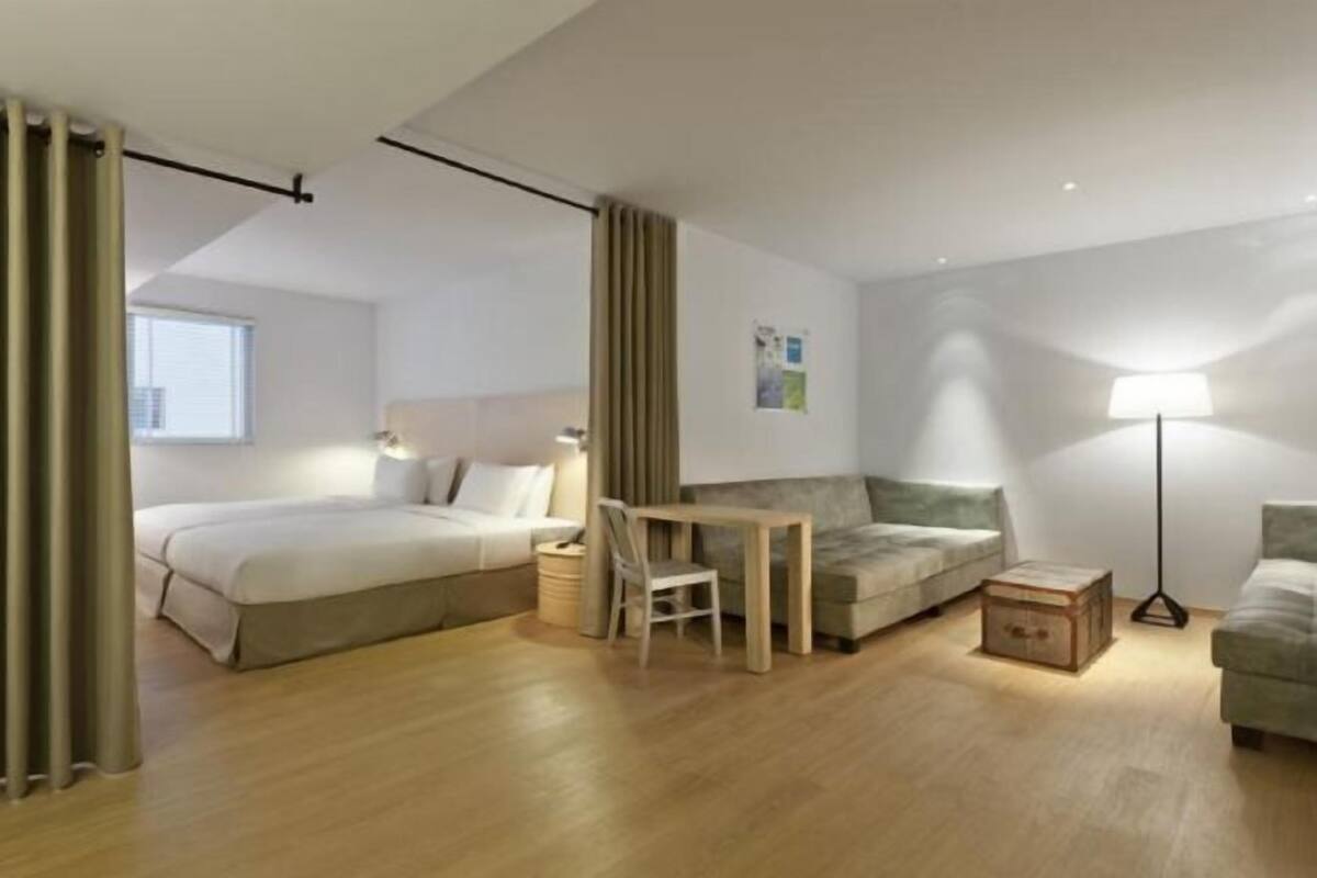 In-room safe, desk, iron/ironing board, free WiFi