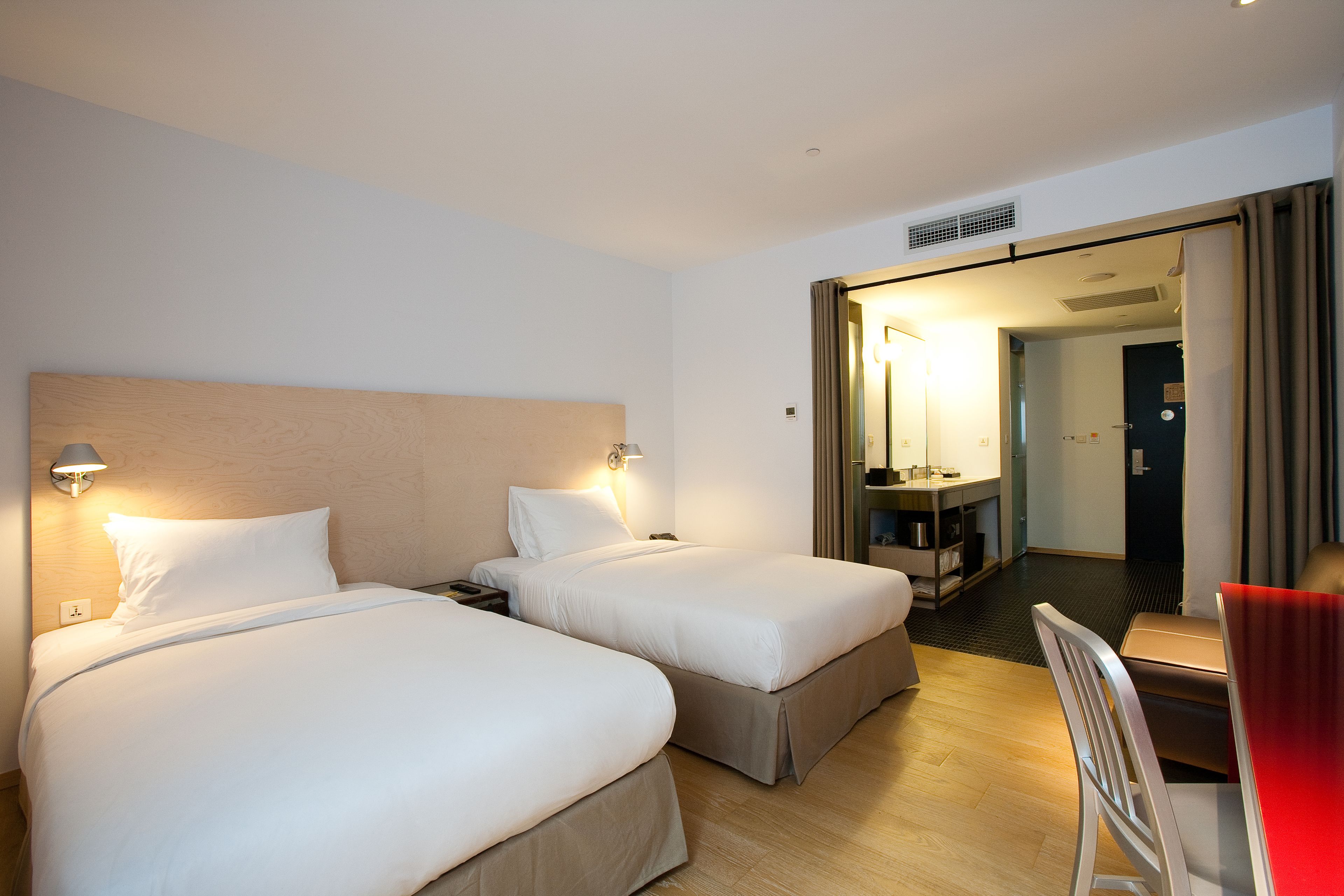 in-room safe, desk, iron/ironing board, free wifi