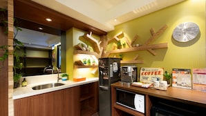 Breakfast area - Orange Hotel-guanqian, Taipei (Taipei)