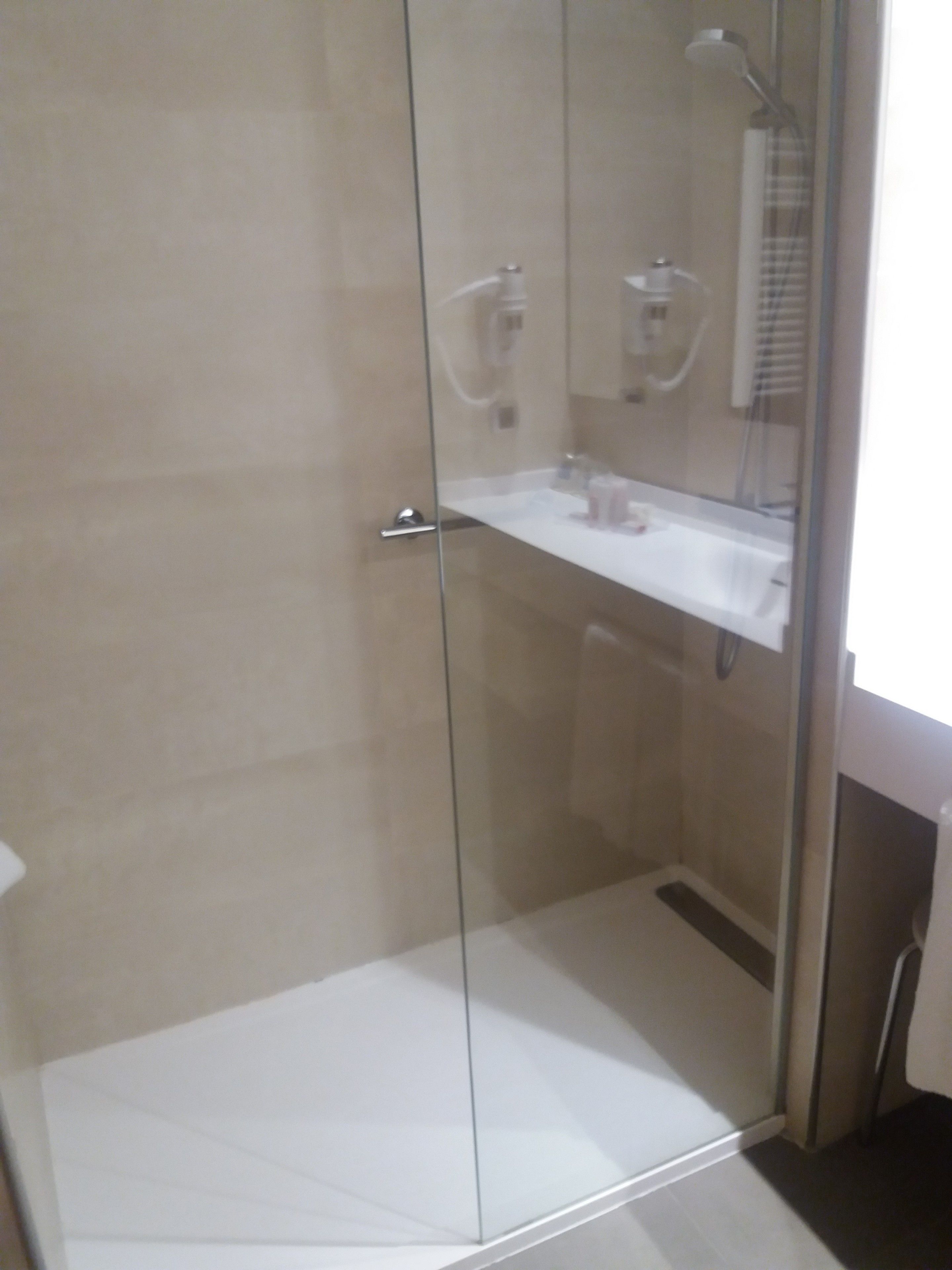 superior double room (90' minutes free daily spa acces) | bathroom shower