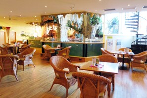 2 bar/lounge, bar panoramico