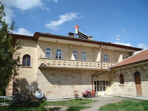 Exterior - Ihlara Akar Hotel (Guzelyurt)