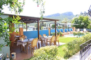 Terrace/patio - Kara Family Apart (Kemer)