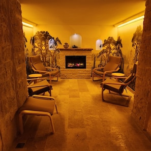 Couples treatment room(s), sauna, steam room, Turkish bath/hammam