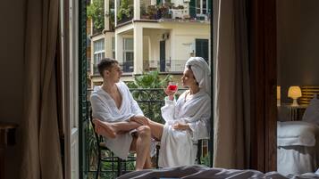 Chambre Supérieure Double ou avec lits jumeaux, 1 chambre, salle de bains attenante | Terrasse/Patio