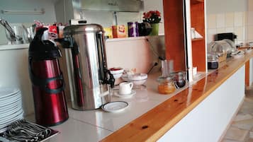 Frokostbuffé hver dag (mot et tillegg)