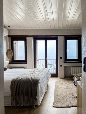 Superior Double Room, Sea View | Egyptian cotton sheets, premium bedding, in-room safe