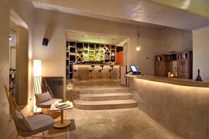 Check-in/check-out kiosk - Agapitos Villas & Guesthouses (Zagora-Mouresi)