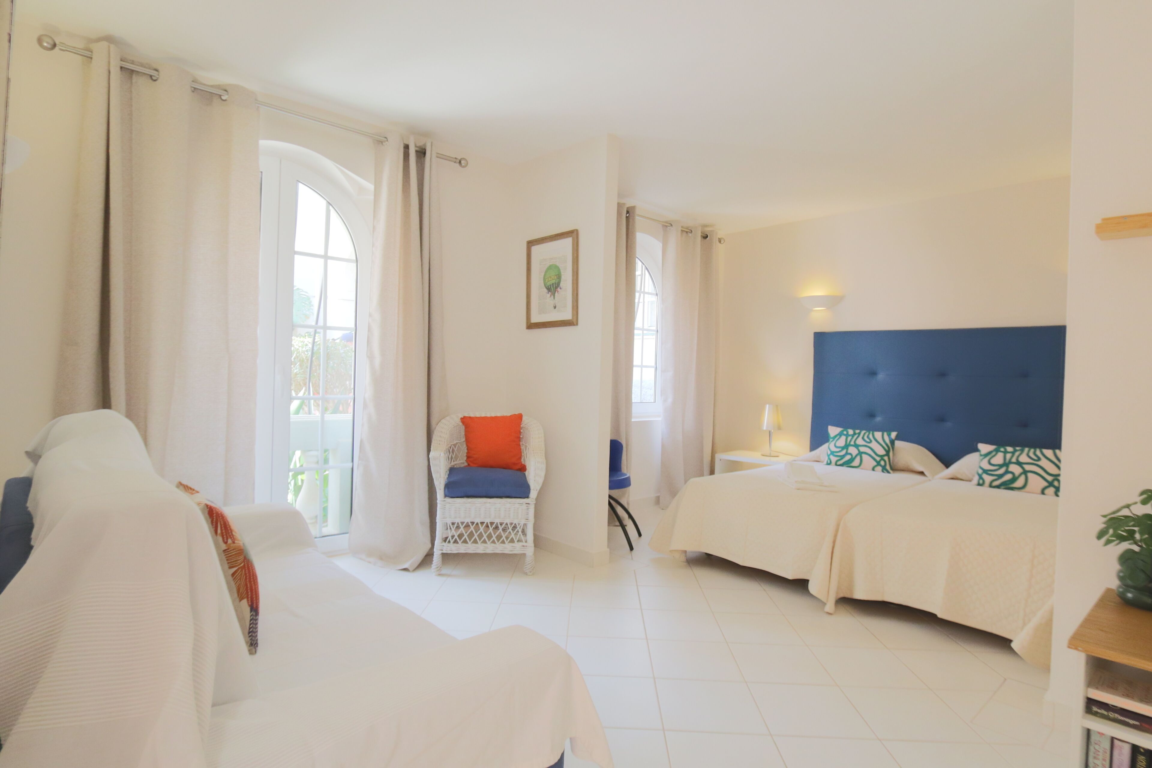 Studio | In-room safe, individually furnished, iron/ironing board