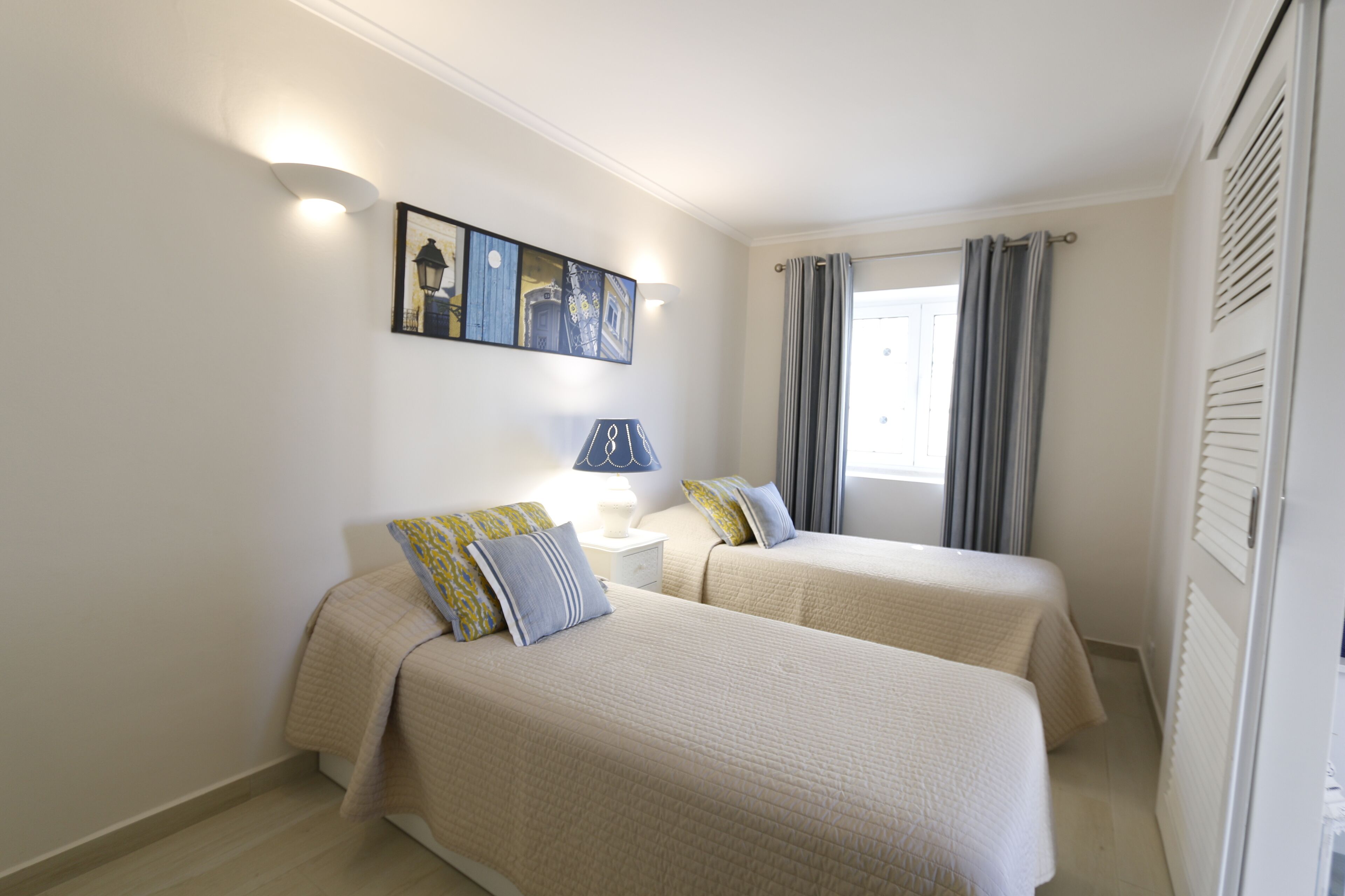 Apartment, 1 Bedroom | In-room safe, individually furnished, iron/ironing board