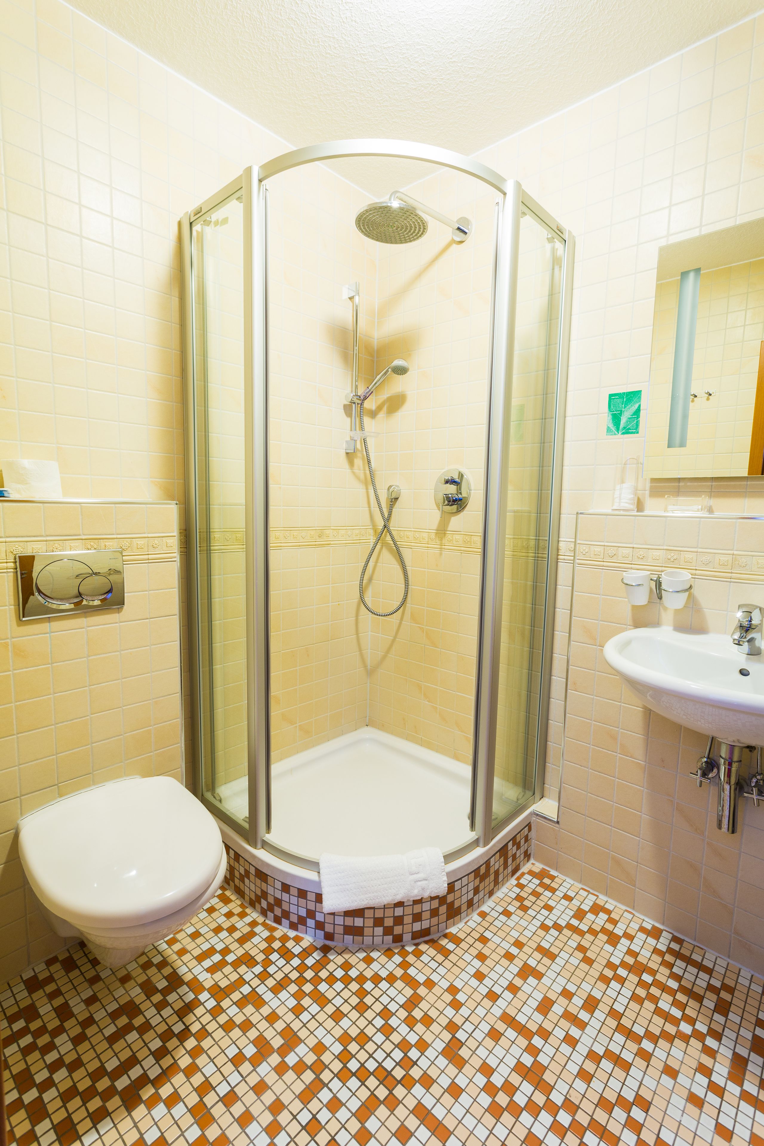 family suite, 1 bedroom | bathroom | hair dryer, towels, soap, shampoo