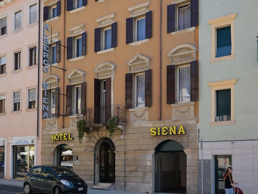 Facciata della struttura