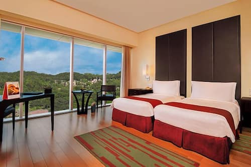Deluxe Room, Park View | Premium bedding, pillowtop beds, minibar, in-room safe