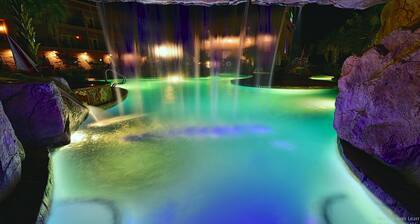 Holiday Inn Express & Suites Fredericksburg by IHG