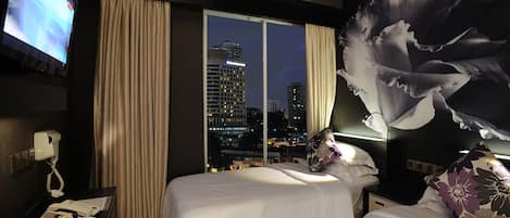 Deluxe Zen Twin | In-room safe, desk, laptop workspace, iron/ironing board