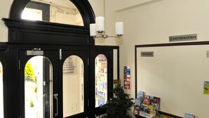 Interior entrance - The Hostel (Edinburgh)