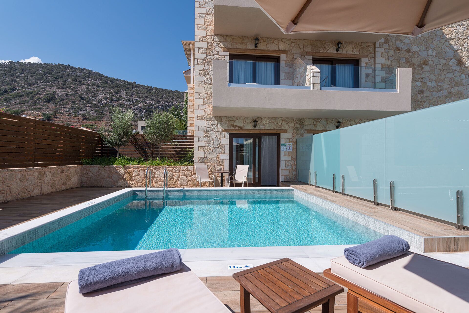 Private pool