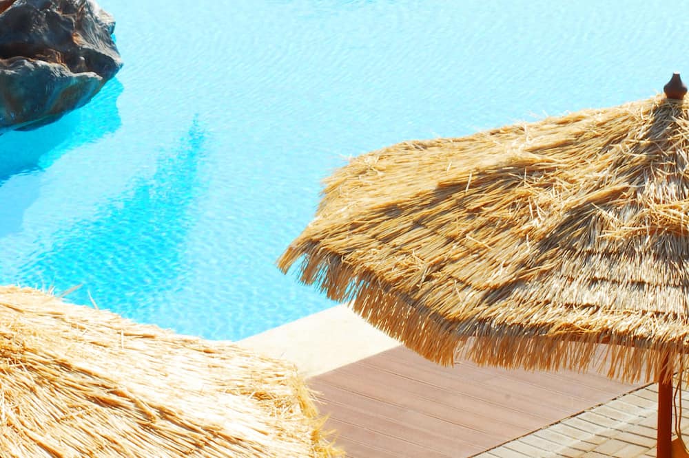 Cactus Royal Resort & Spa