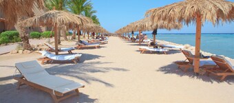 The Breakers Diving & Surfing Lodge