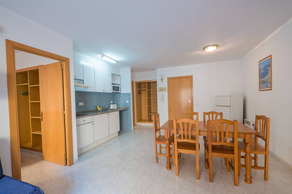 Departamento estándar, 2 habitaciones | Cunas, wifi y ropa de cama