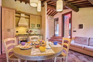 Cafetera expreso, cafetera/tetera, tetera/pava eléctrica