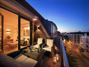 Keyless Easy Entry 24/7 - Deluxe 2 Bedroom Apartment | Pemandangan balkoni