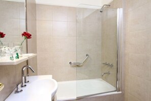 Hair dryer, bidet, towels - Victory Hotel (Buenos Aires)