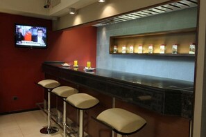 Bar (on property) - Victory Hotel (Buenos Aires)