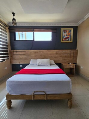 Premium bedding, in-room safe, desk, laptop workspace