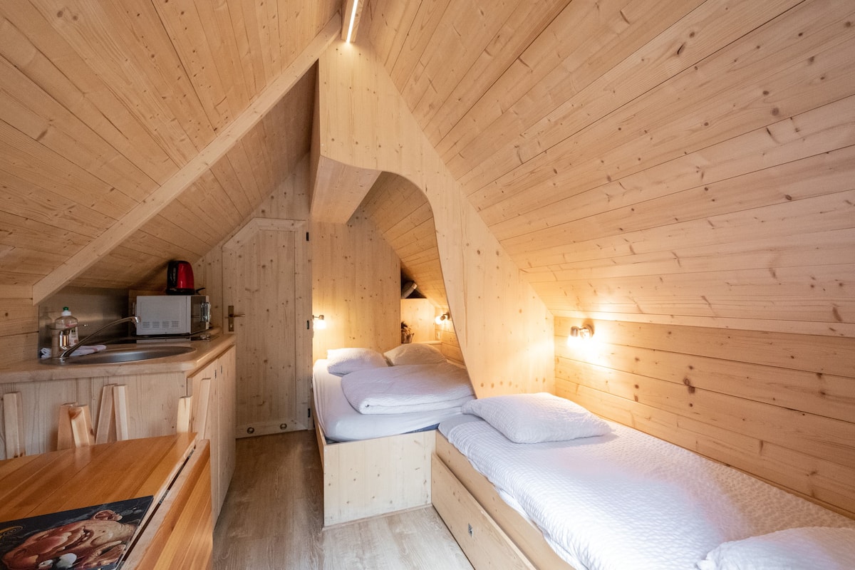 Cabin (Cabane Forestière) | 1 bedroom, bed sheets
