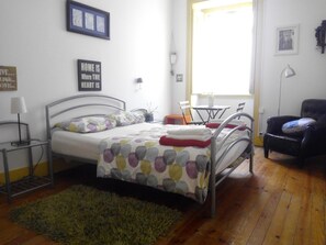 Down duvets, iron/ironing board, free WiFi - Refuge in Santa Marta Hostel (Lisbon)