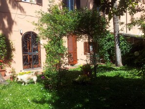 View from property - B&B Al Giardino di Alice (Perugia)