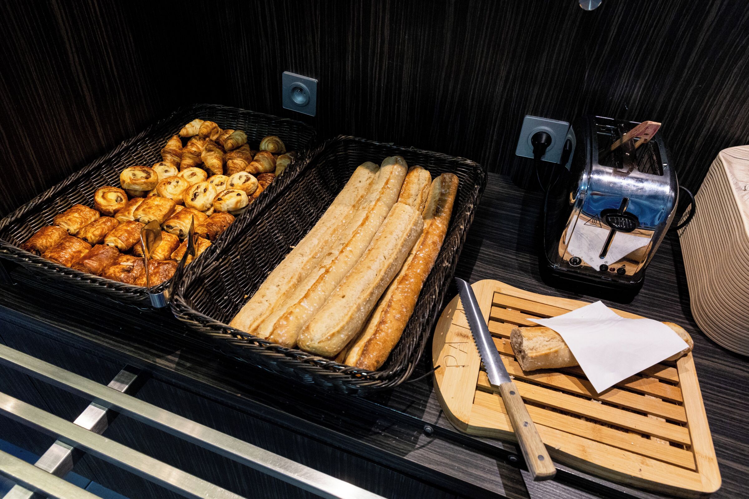 daily buffet breakfast (eur 13.90 per person)