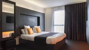 Superior Room, 1 Queen Bed, City View