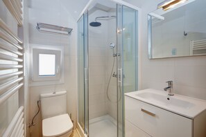 Double Room | Bathroom | Bathtub, free toiletries, hair dryer, towels - Hotel Colonial (Ses Salines)